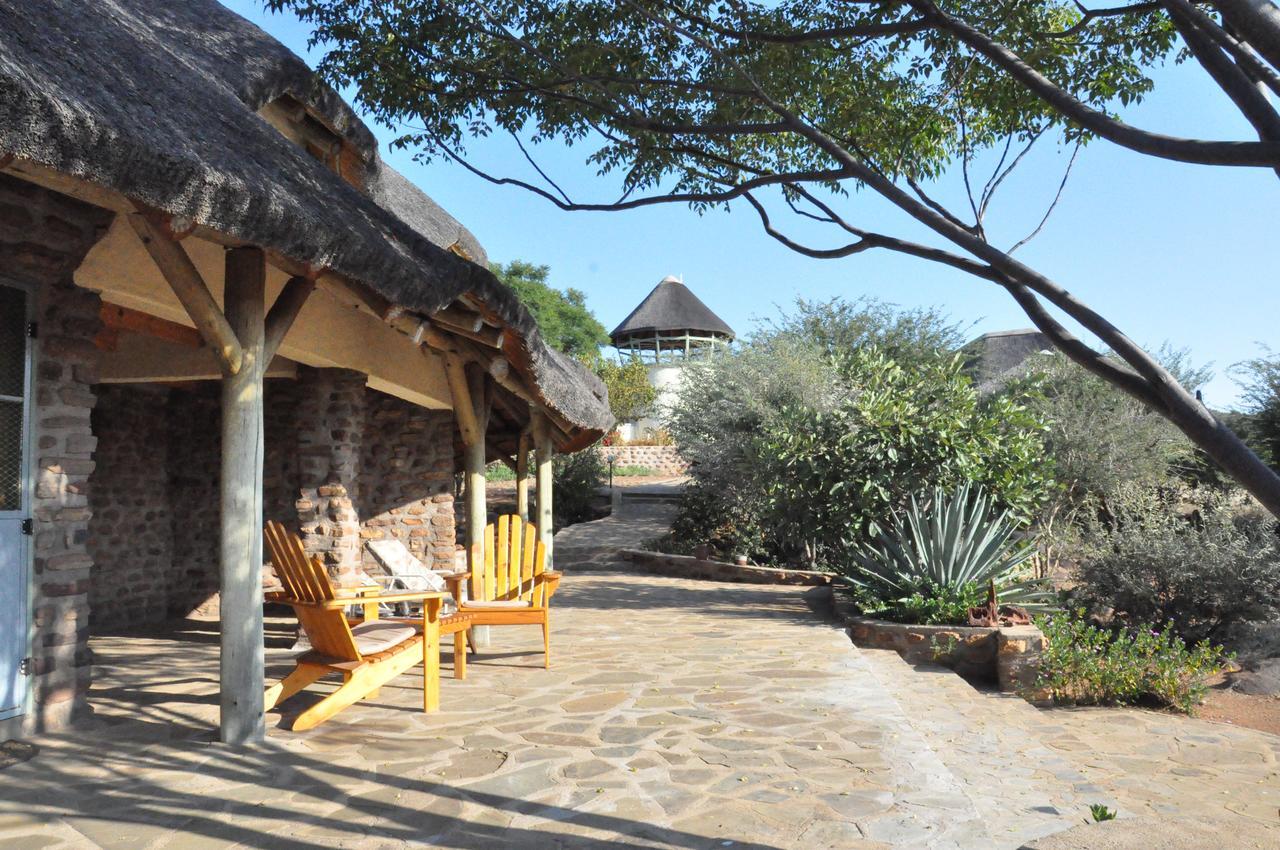 Villa Outeniqua Guest & Hunting Farm Okahandja Exterior foto