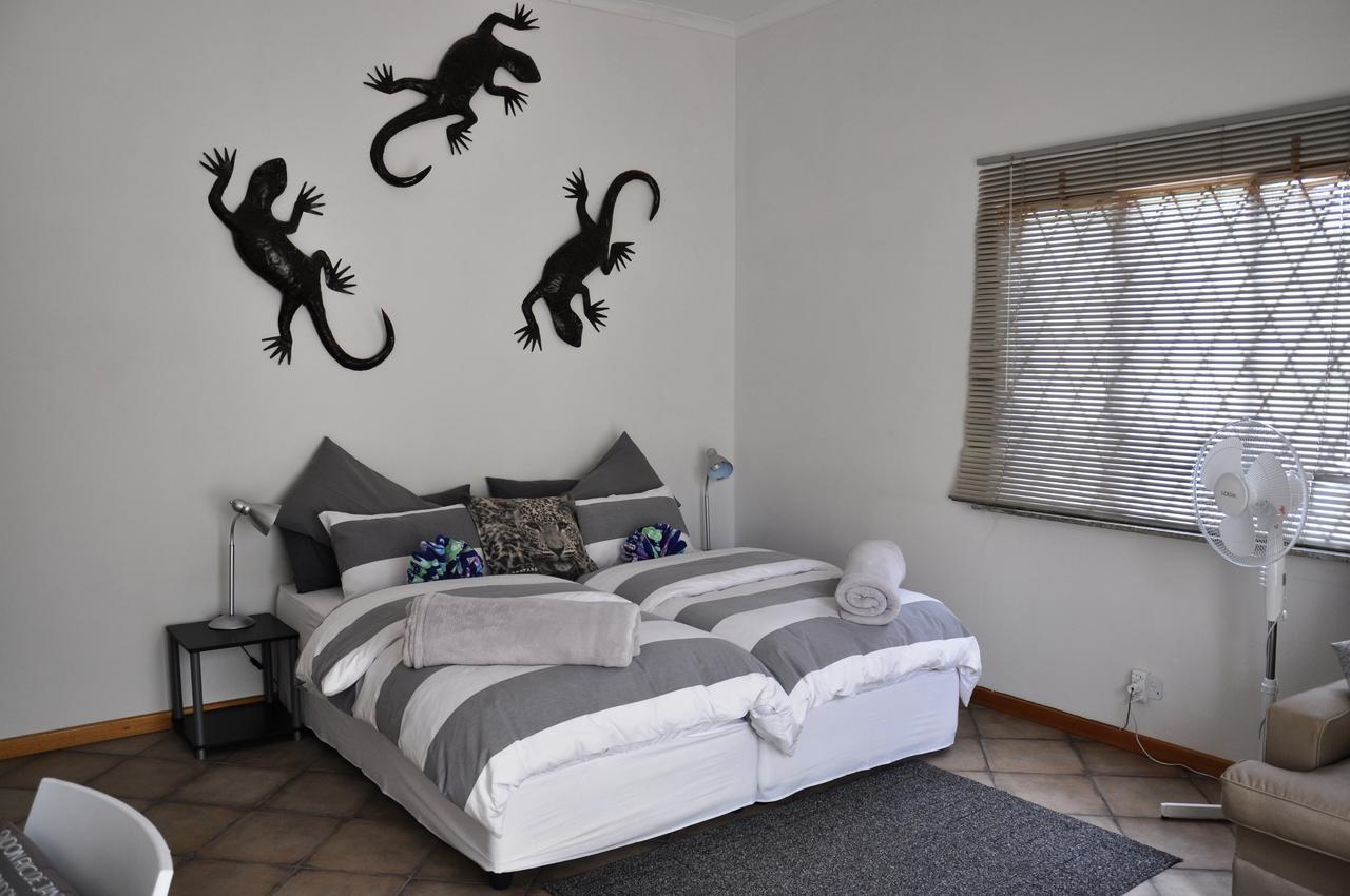 Villa Outeniqua Guest & Hunting Farm Okahandja Exterior foto