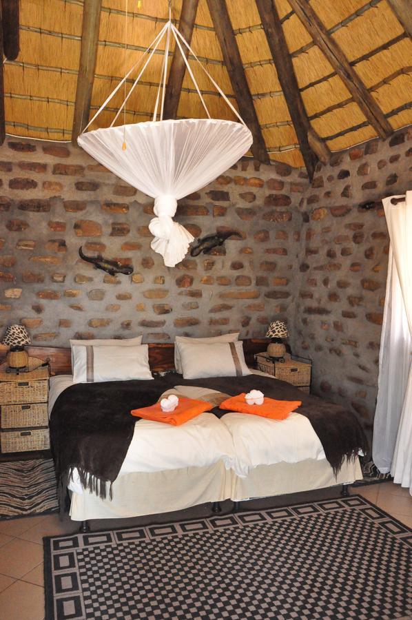 Villa Outeniqua Guest & Hunting Farm Okahandja Exterior foto