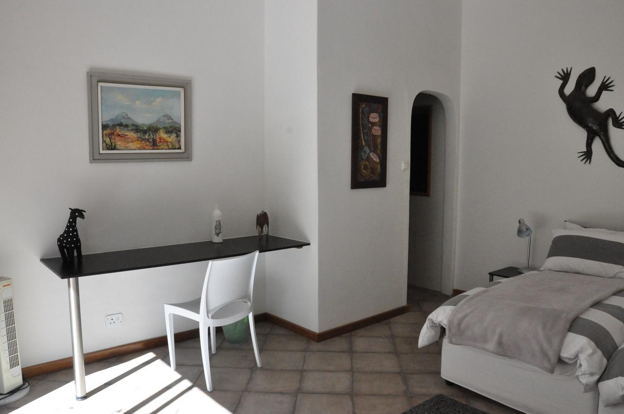 Villa Outeniqua Guest & Hunting Farm Okahandja Exterior foto