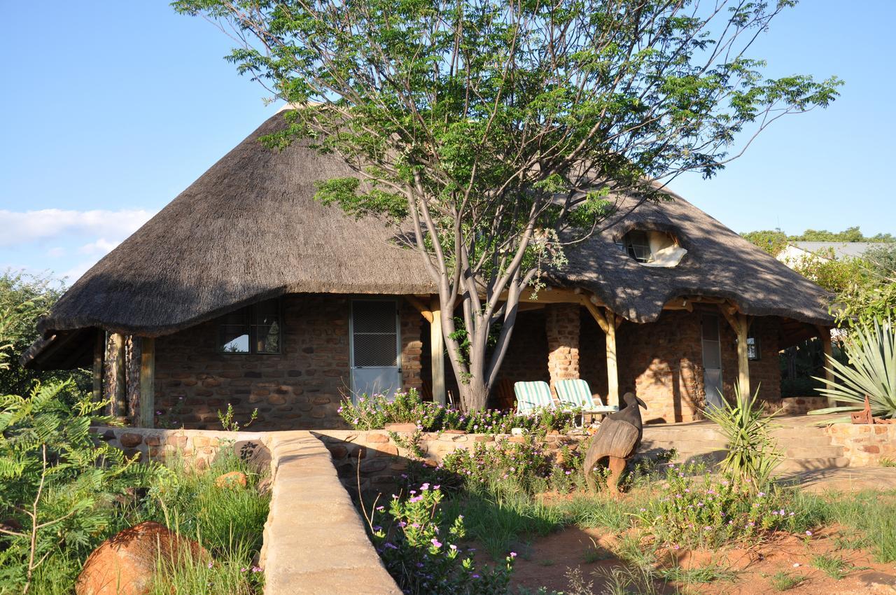 Villa Outeniqua Guest & Hunting Farm Okahandja Exterior foto