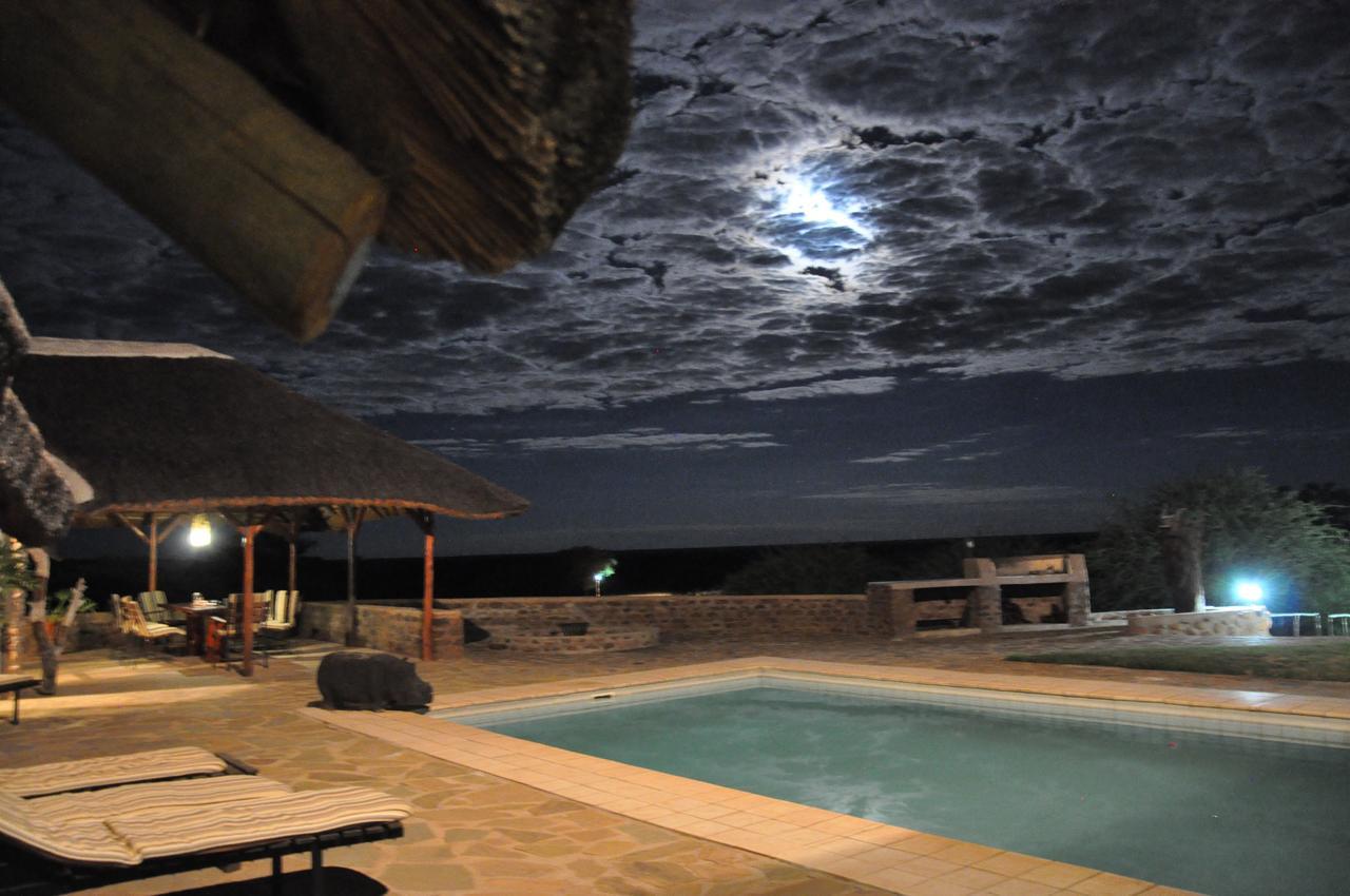 Villa Outeniqua Guest & Hunting Farm Okahandja Exterior foto